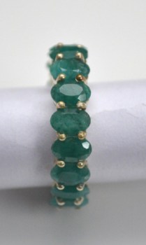 Zilveren ring met rond om gezet met Emerald maat 19.7 mm